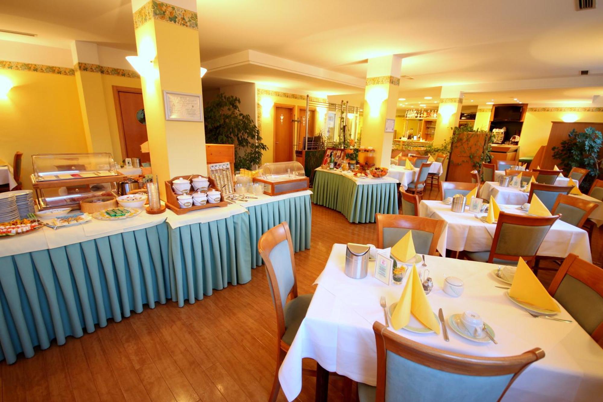 Carinthia Stadthotel كلاغنفورت المظهر الخارجي الصورة